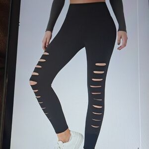 XSMALL (FULL LENGTH)   HALARA HIGH WAISTED RIPPED SOLID CASUAL LEGGINGS